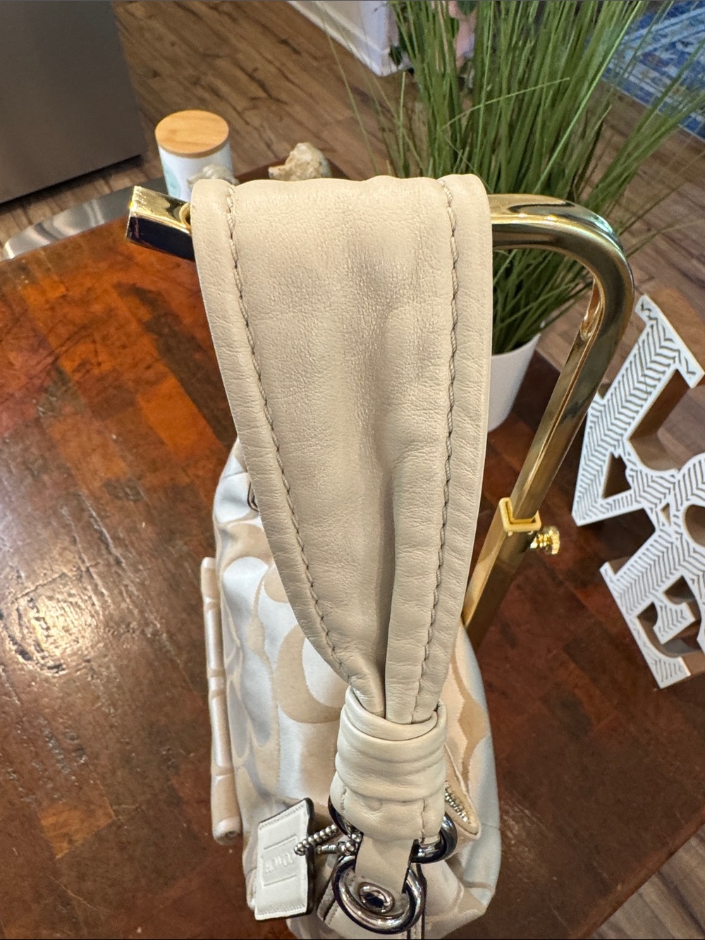 Coach Beige Signature Hobo Bag with Turn-Lock Pocket - Picture 6 of 16